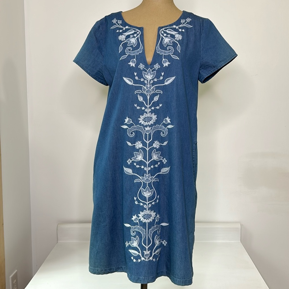 Pendleton Tala Floral Embroidered Split Neck Blue… - image 1